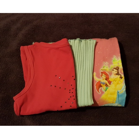 KIDS CLOTHING - Picture 2 of 6